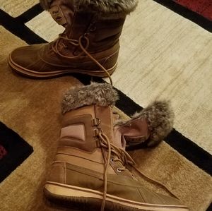 Pajaro waterproof boots